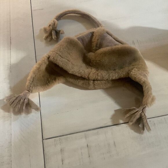 Faux Fur & Leather Hat - Picture 5 of 5